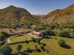 Weekender Resort