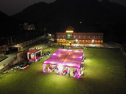 Weekender Resort