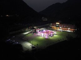Weekender Resort