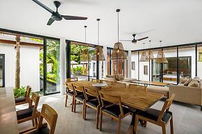 Villa Lagoon by BaliSuperHost