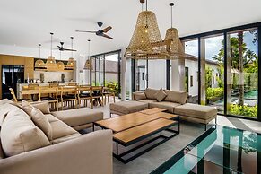 Villa Lagoon by BaliSuperHost