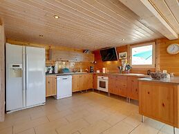 Riverside Chalet Retreat