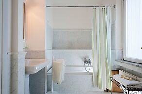 Villa in Paceco With Pool and Countryside Views