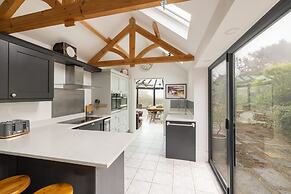 Host Stay Ranworth