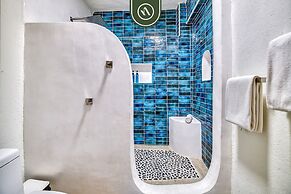 2BR Condo With Ocean View - Private Terrace