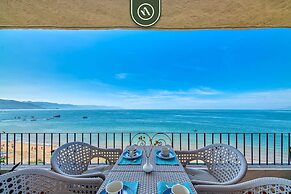 2BR Condo With Ocean View - Private Terrace