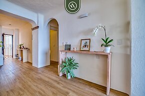 2BR Condo With Ocean View - Private Terrace