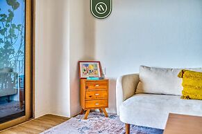2BR Condo With Ocean View - Private Terrace