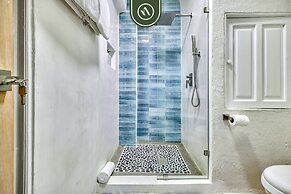 2BR Condo With Ocean View - Private Terrace