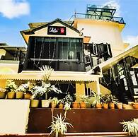 shradha luxury room