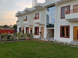 Lee Corbett Resort
