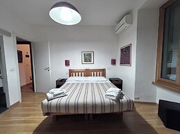 Maison Vaticana