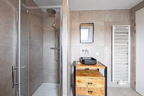 2 Cosy Homes With Wellness Garden