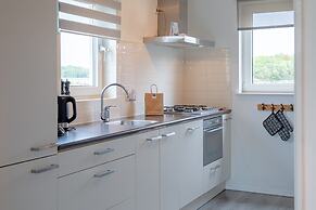 2 Cosy Homes With Wellness Garden