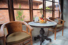 The Ariras Resort