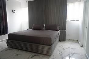 Level suites