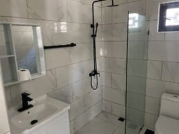 Level suites