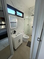 Level suites