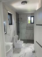 Level suites