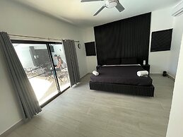 Level suites