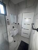 Level suites