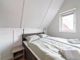 Luxurious Holiday Home With Parking