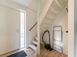 Luxurious Holiday Home With Parking