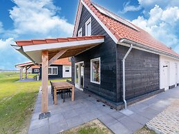 Luxurious Holiday Home With Parking
