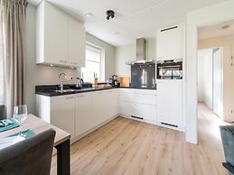 Luxurious Holiday Home With Parking