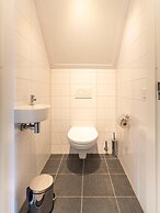 Luxurious Holiday Home With Parking