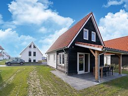 Luxurious Holiday Home With Parking