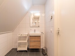 Luxurious Holiday Home With Parking