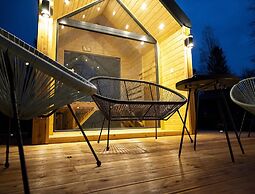 Holiday Home on the Lake Shore, Sauna, Jacuzzi