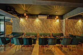 Open Hotel by Olive - The Emerald Inn