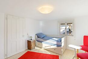 Eppe Timbered Retreat