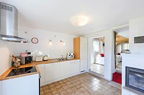 Eppe Timbered Retreat