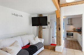 Eppe Timbered Retreat