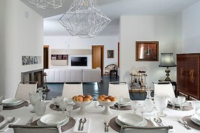 Villa in Trapani With Private Pool & Near Sea