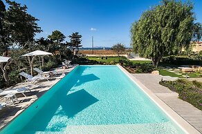 Villa in Trapani With Private Pool & Near Sea