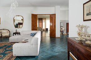 Villa in Trapani With Private Pool & Near Sea