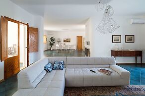 Villa in Trapani With Private Pool & Near Sea