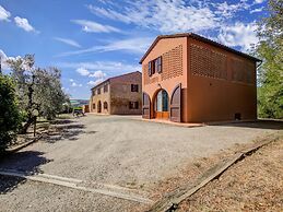 Apartment With Garden, Pool