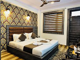 Him Holiday Ventures BY Hotel RC