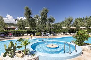 Apartment in Vieste With Garden