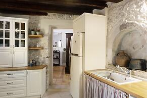 Villa Helidona With Private Pool