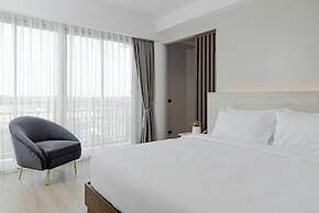 The Horizon Groove Hotel