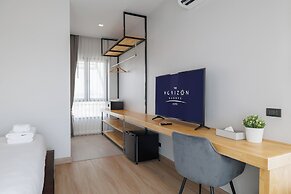 The Horizon Groove Hotel