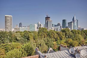 Very Nice Apartment With Terrace Neuilly