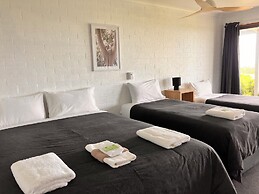 61 OCEAN ROAD MOTEL
