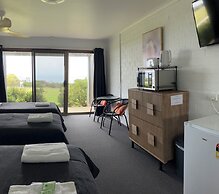 61 OCEAN ROAD MOTEL